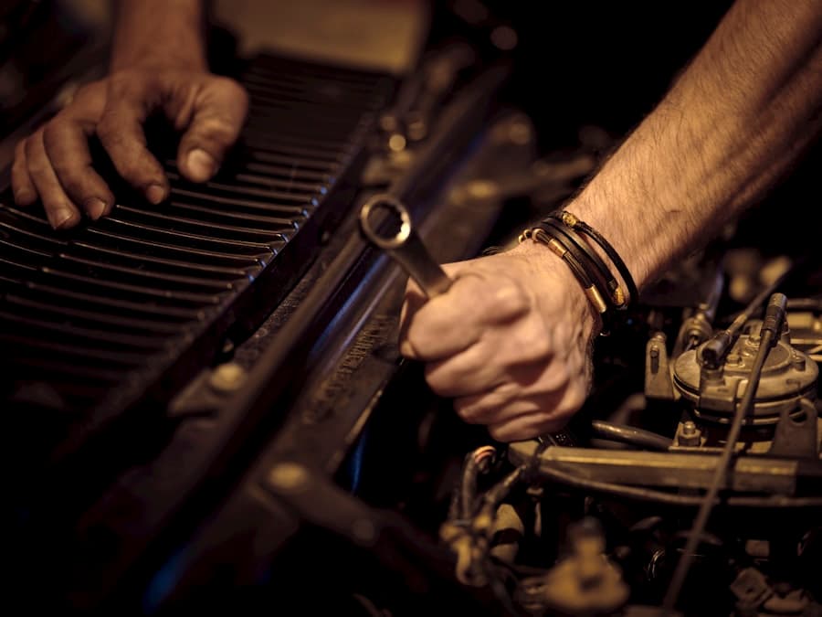 Estrutura de oficina para reparação diesel